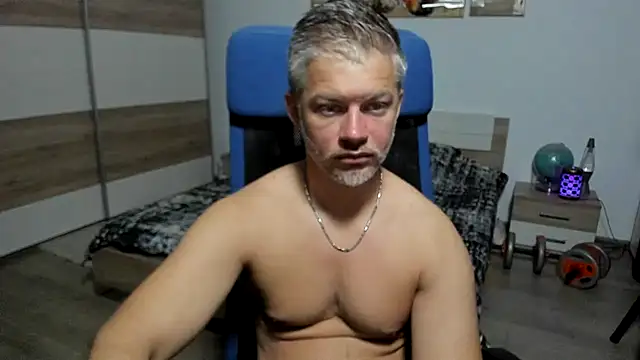 Snapshot of RobbyShawz chatting on 7, 7, 2026 RobbyShawz online show from 7, 7, 2026