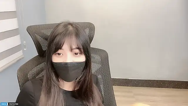 Ayase momo online show from 1, 12, 2024