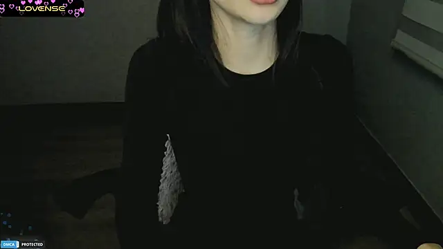 Ayase momo online show from 20, 3, 2025