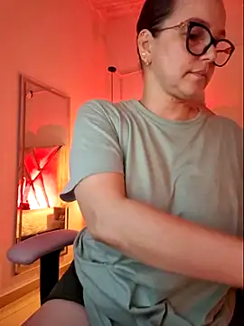 MariaPau 83 online show from 4, 10, 2025