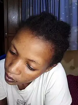 Snapshot of sexpetite chatting on 5, 11, 2025 sexpetite online show from 5, 11, 2025