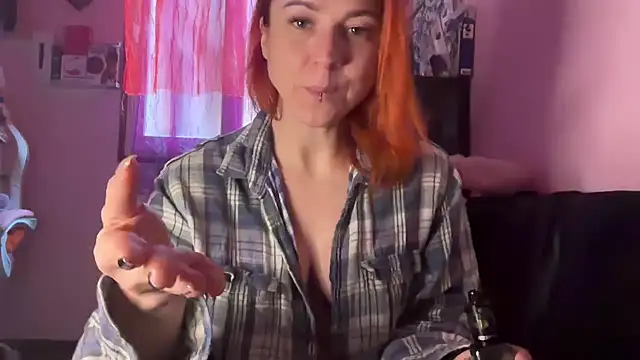 Snapshot of Nikky_Divine chatting on 5, 2, 2026 Nikky Divine online show from 5, 2, 2026