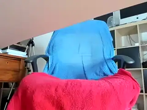 Snapshot of leccaleccafiga chatting on 5, 2, 2025 leccaleccafiga online show from 5, 2, 2025