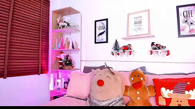 Nata Villalobos online show from 2, 12, 2024