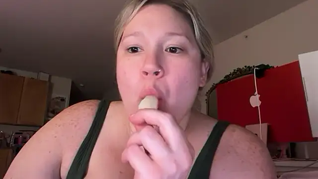 PiggyRose online show from 29, 6, 2026