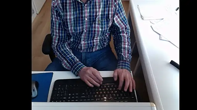 Snapshot of dutchpornking chatting on 1, 2, 2025 dutchpornking online show from 1, 2, 2025