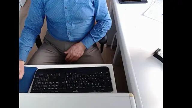 dutchpornking online show from 17, 11, 2025