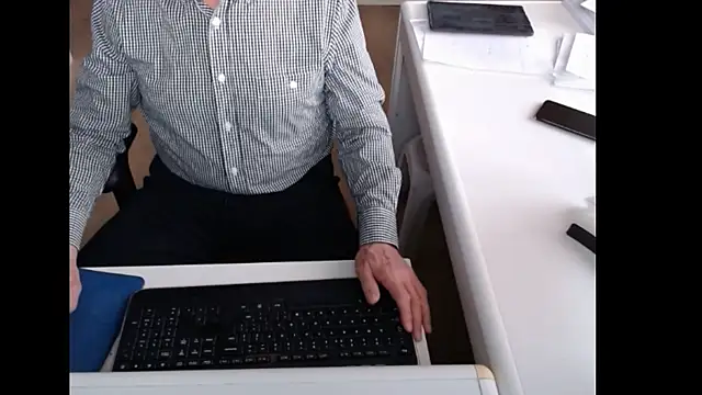 dutchpornking online show from 2, 4, 2026