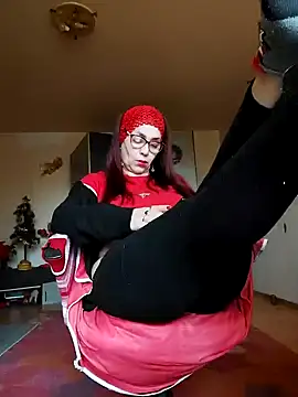 Chriss Tinaa online show from 8, 12, 2024