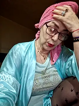 Snapshot of Chriss_Tinaa chatting on 2, 5, 2026 Chriss Tinaa online show from 2, 5, 2026