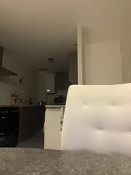 DUDURAxh online show from 4, 3, 2025