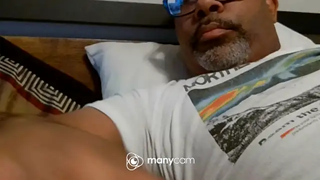 Snapshot of dababyboii chatting on 21, 12, 2025 dababyboii online show from 21, 12, 2025