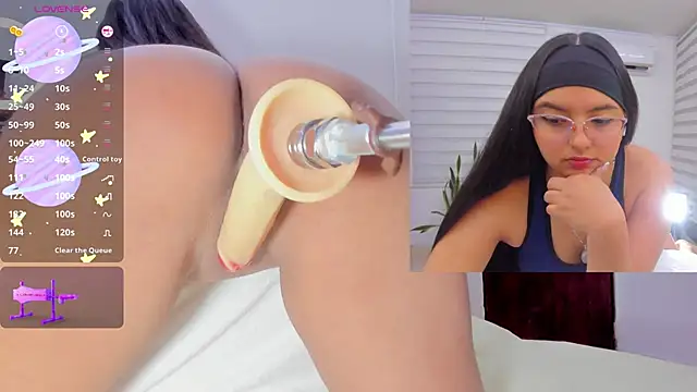 Snapshot of sofi_velez chatting on 11, 1, 2025 sofi velez online show from 11, 1, 2025
