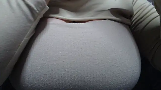 Snapshot of AnnyelinnaLove chatting on 3, 12, 2024 AnnyelinnaLove online show from 3, 12, 2024