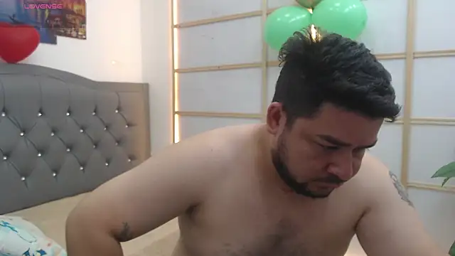 Snapshot of oso_dirty_ chatting on 25, 3, 2026 oso dirty online show from 25, 3, 2026