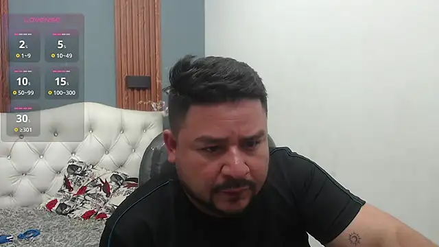 Snapshot of oso_dirty_ chatting on 15, 4, 2026 oso dirty online show from 15, 4, 2026