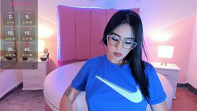 Snapshot of sofia_castrillon chatting on 18, 2, 2025 sofia castrillon online show from 18, 2, 2025