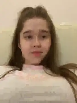 Snapshot of HornyGirlH chatting on 4, 10, 2025 HornyGirlH online show from 4, 10, 2025