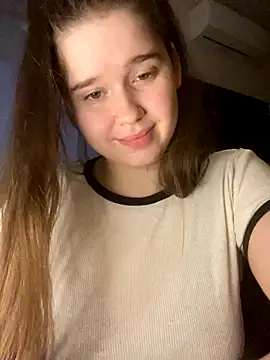 Snapshot of HornyGirlH chatting on 31, 10, 2025 HornyGirlH online show from 31, 10, 2025