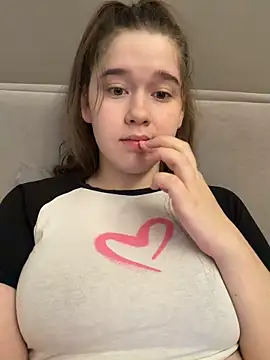 HornyGirlH online show from 11, 5, 2026