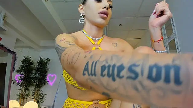 Snapshot of LisaAkira chatting on 9, 12, 2024 LisaAkira online show from 9, 12, 2024