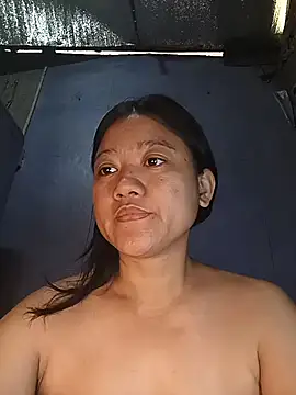 Snapshot of Urchanel chatting on 13, 11, 2025 Urchanel online show from 13, 11, 2025