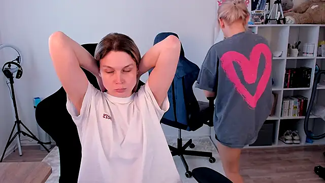 Snapshot of hotblonds chatting on 27, 2, 2026 hotblonds online show from 27, 2, 2026