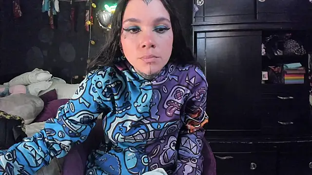 Lilmarieee online show from 5, 11, 2025