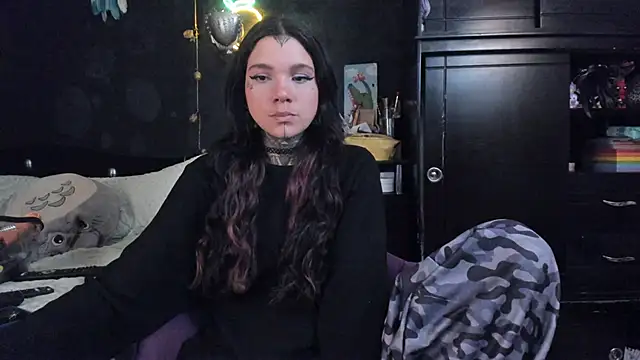 Lilmarieee online show from 11, 11, 2025