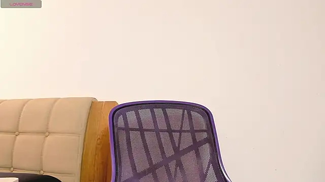 Snapshot of Ash_milk chatting on 1, 2, 2025 Ash milk online show from 1, 2, 2025