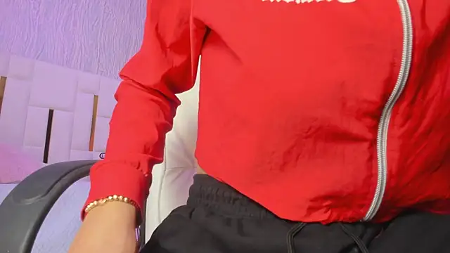 Meghan stonne  online show from 14, 12, 2025