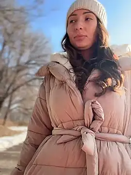 YOUR-KARINA online show from 4, 1, 2025