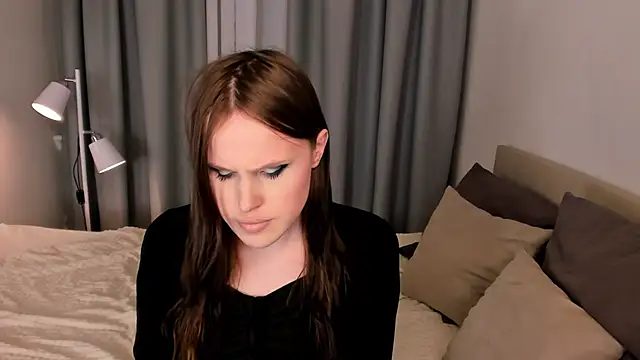 Snapshot of EffieMinki chatting on 9, 4, 2026 EffieMinki online show from 9, 4, 2026