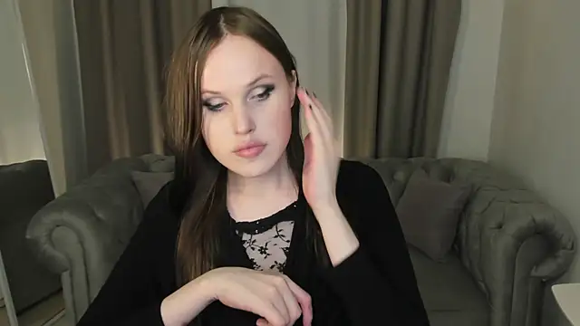 Snapshot of EffieMinki chatting on 2, 5, 2026 EffieMinki online show from 2, 5, 2026