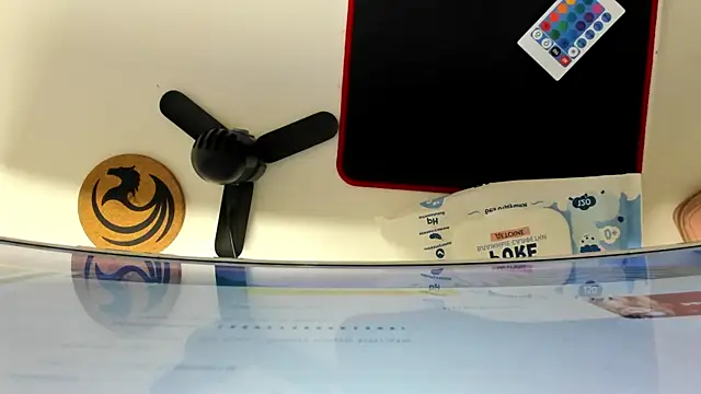 Snapshot of EffieMinki chatting on 15, 5, 2026 EffieMinki online show from 15, 5, 2026