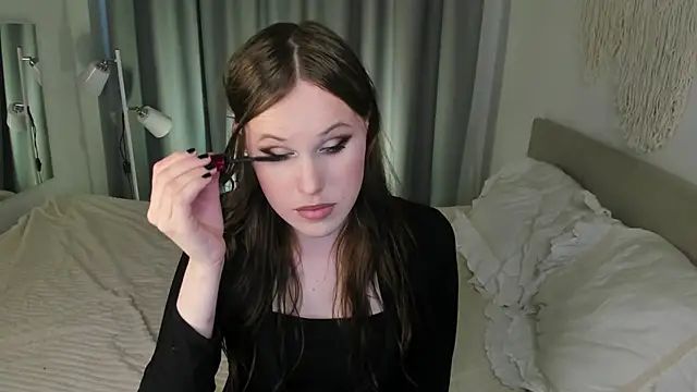 Snapshot of EffieMinki chatting on 2, 6, 2026 EffieMinki online show from 2, 6, 2026