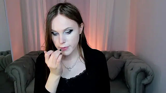 Snapshot of EffieMinki chatting on 26, 6, 2026 EffieMinki online show from 26, 6, 2026