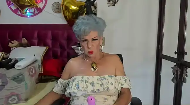 ArianaGoldd online show from 5, 1, 2025