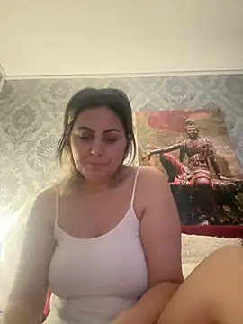 Emma roqueen online show from 25, 2, 2025