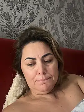 Emma roqueen online show from 10, 9, 2025