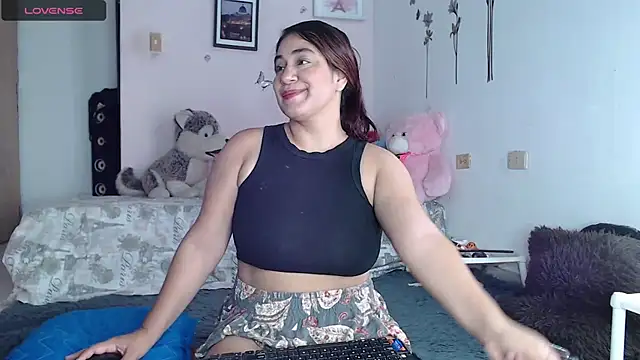 emiligrey  online show from 31, 12, 2024