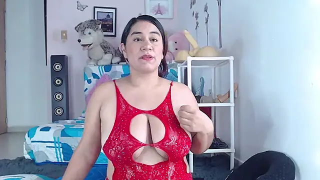 emiligrey  online show from 4, 3, 2025