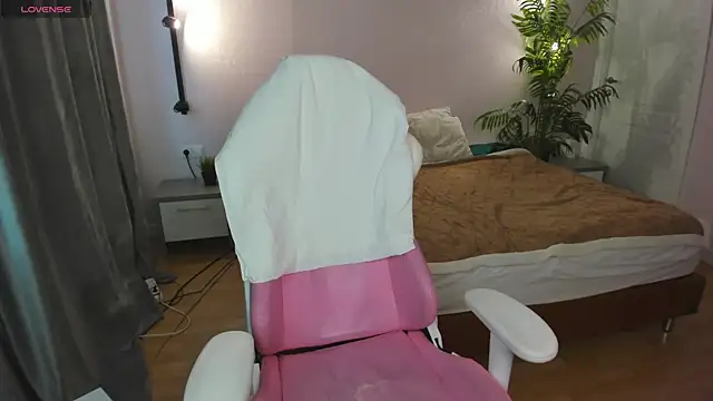 Lesya Flin online show from 31, 10, 2025