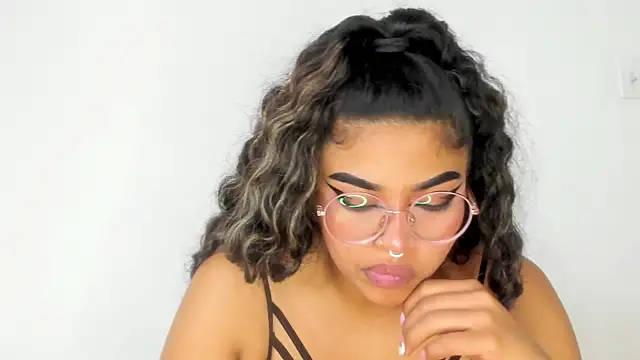 Snapshot of moana_taylor chatting on 17, 2, 2025 moana taylor online show from 17, 2, 2025