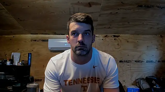Snapshot of Kenny_Kyle chatting on 19, 2, 2025 Kenny Kyle online show from 19, 2, 2025