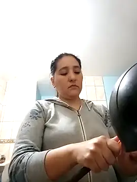 Gatubela212 online show from 3, 10, 2025