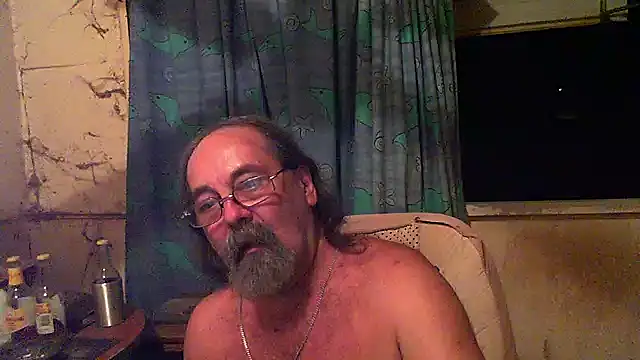 Snapshot of herbie010666 chatting on 11, 2, 2025 herbie010666 online show from 11, 2, 2025