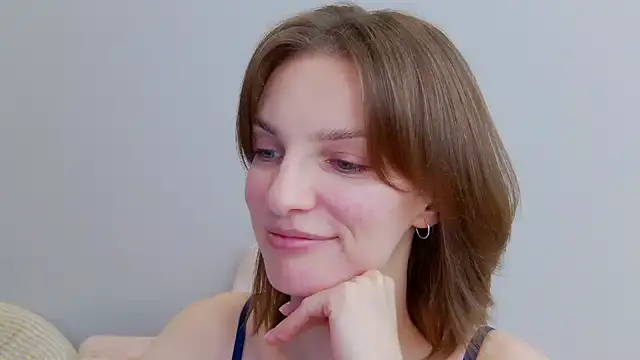 Snapshot of Beauty_Alex chatting on 6, 1, 2025 Beauty Alex online show from 6, 1, 2025
