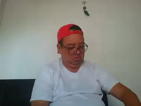 Snapshot of djtomxxx2777 chatting on 3, 2, 2025 djtomxxx2777 online show from 3, 2, 2025