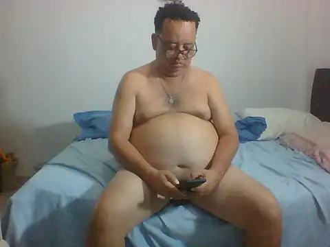 Snapshot of djtomxxx2777 chatting on 24, 2, 2025 djtomxxx2777 online show from 24, 2, 2025